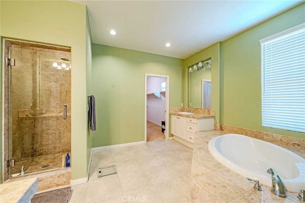 2226 Evans - Photo 21