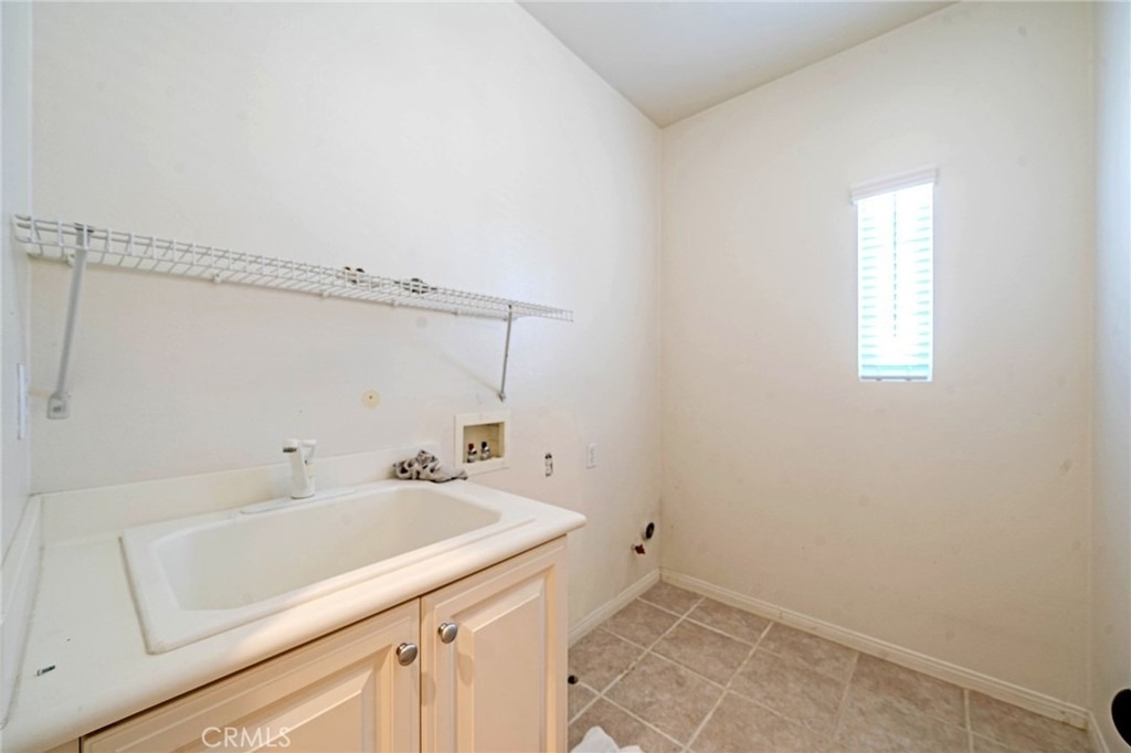2226 Evans - Photo 31