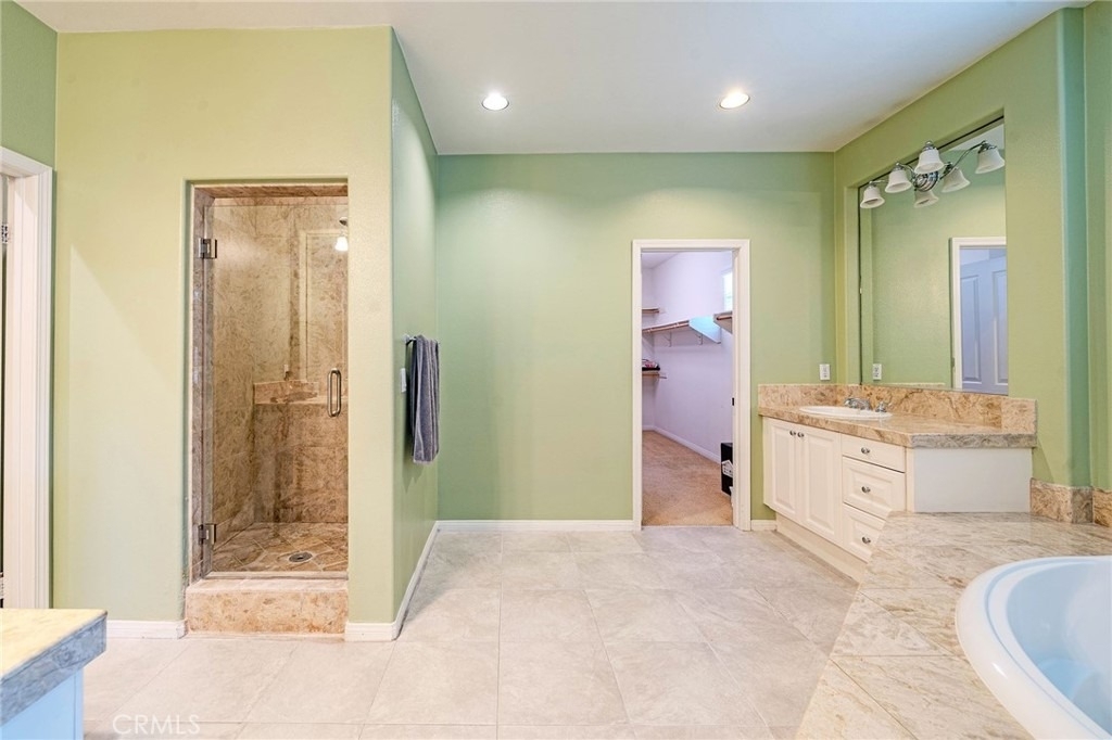 2226 Evans - Photo 20