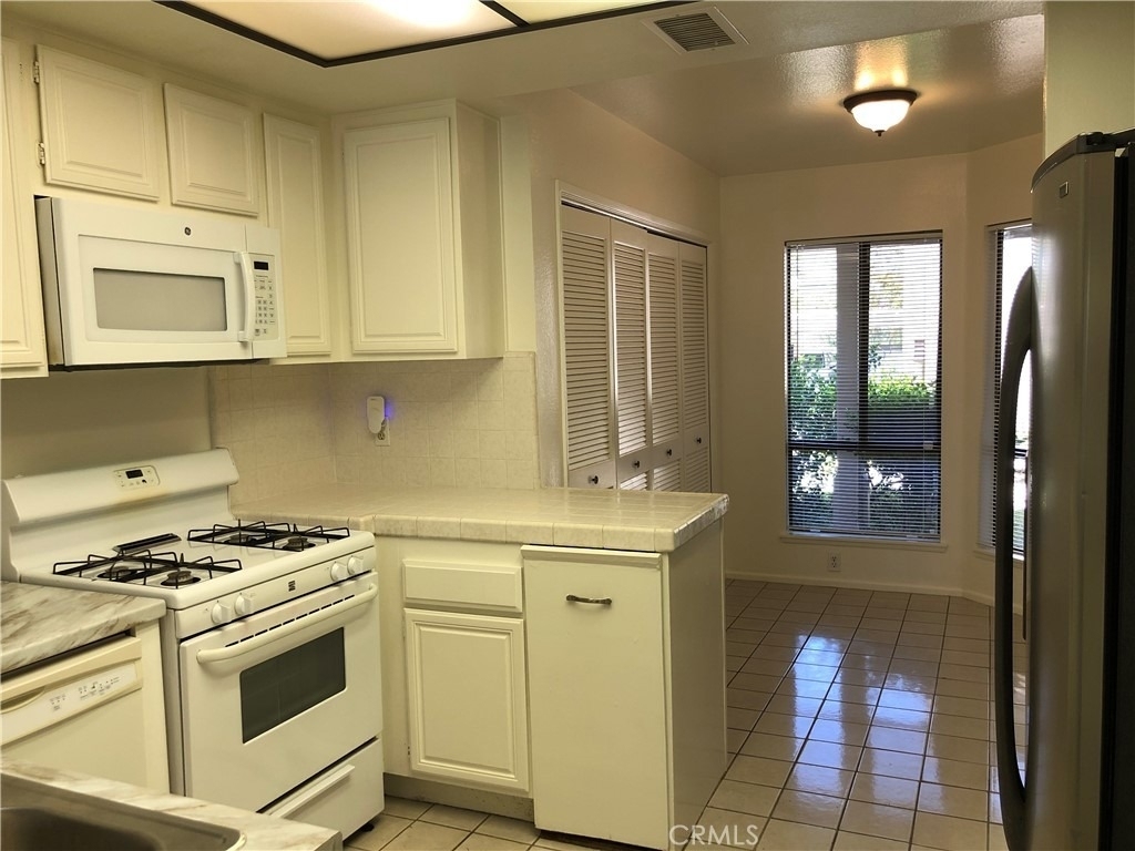 25951 Orbita - Photo 9