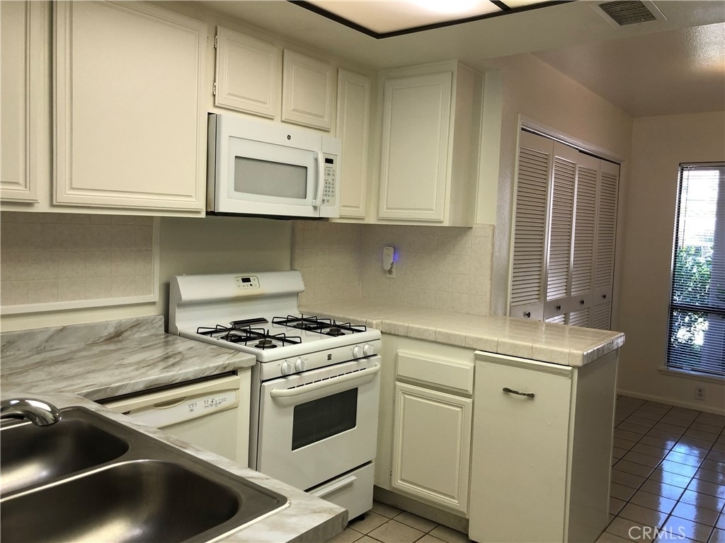 25951 Orbita - Photo 5