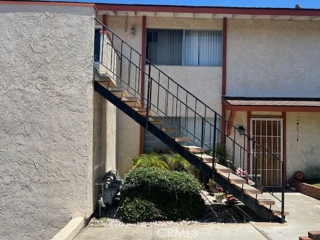 7891 Ellis Avenue - Photo 2