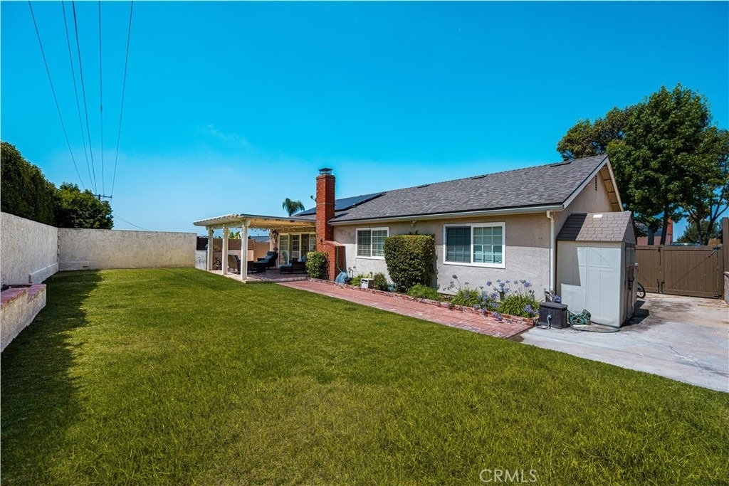 664 Olive Avenue - Photo 17