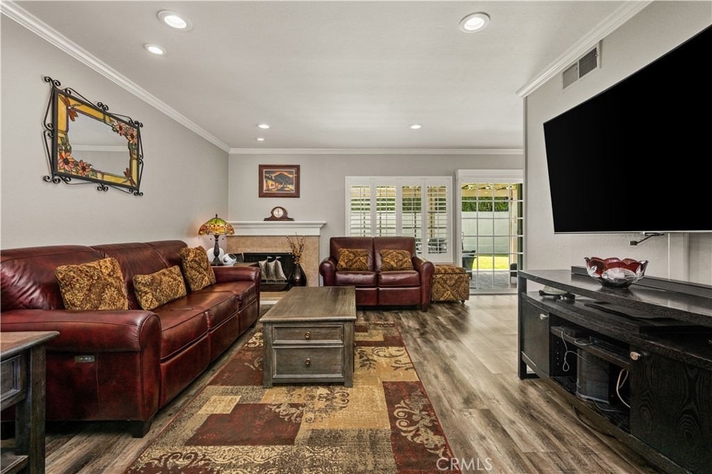 664 Olive Avenue - Photo 5