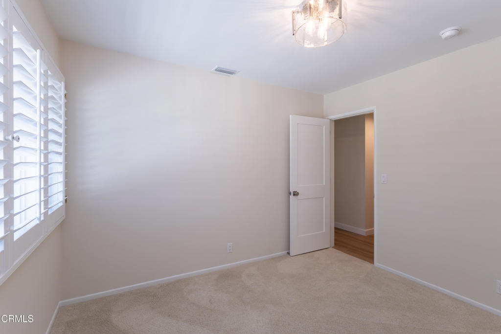 555 Paulette Place - Photo 25