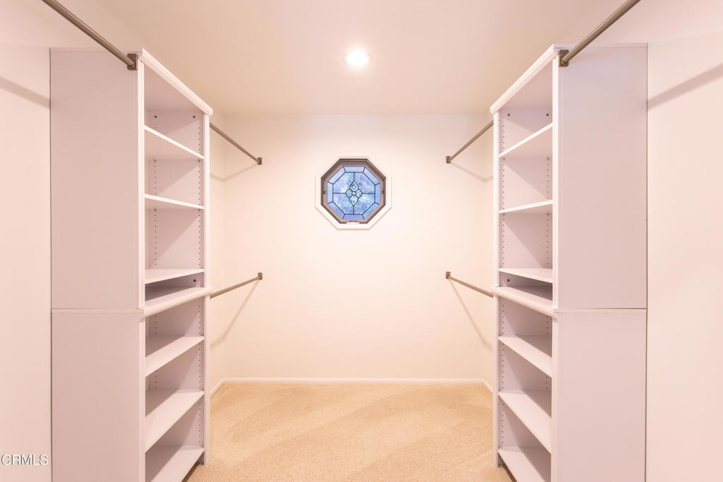 555 Paulette Place - Photo 17