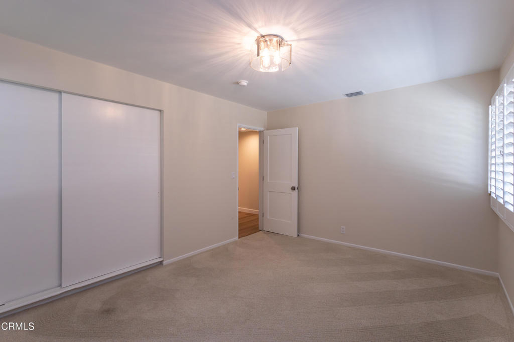 555 Paulette Place - Photo 21