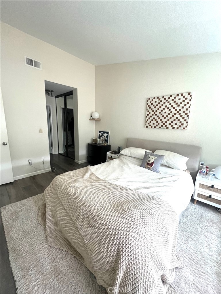 204 Greenmoor - Photo 2