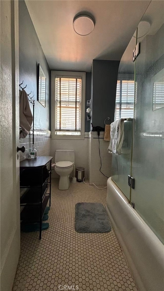 702 Ash St - Photo 8