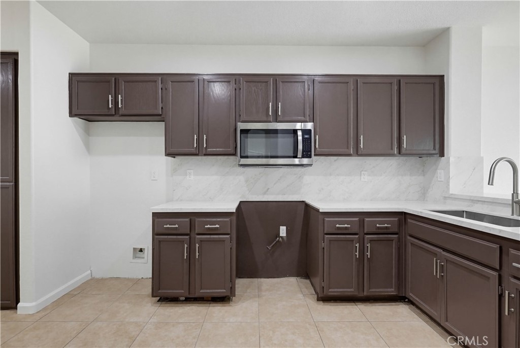 24 Heritage - Photo 18