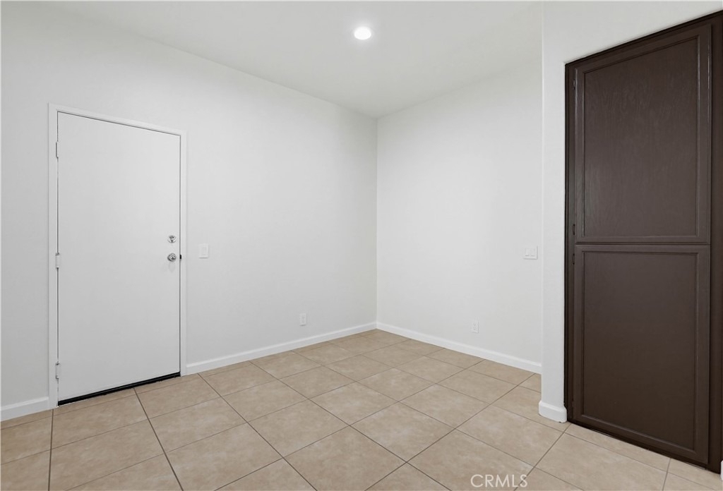 24 Heritage - Photo 25