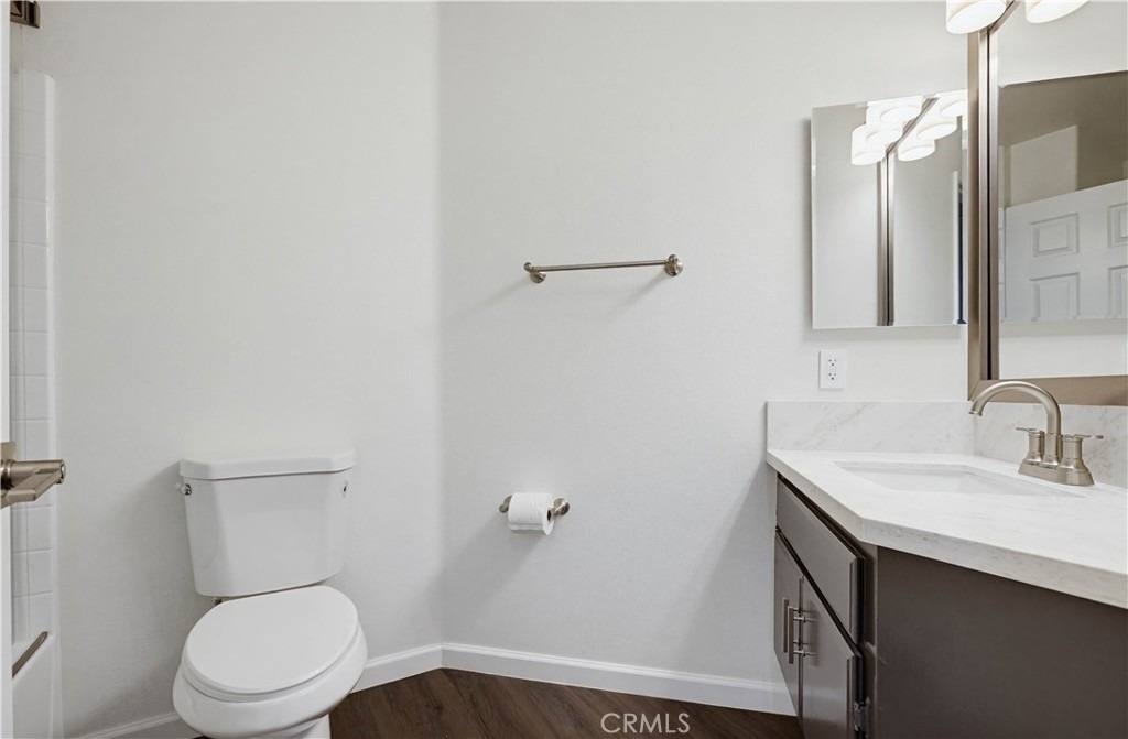 24 Heritage - Photo 41