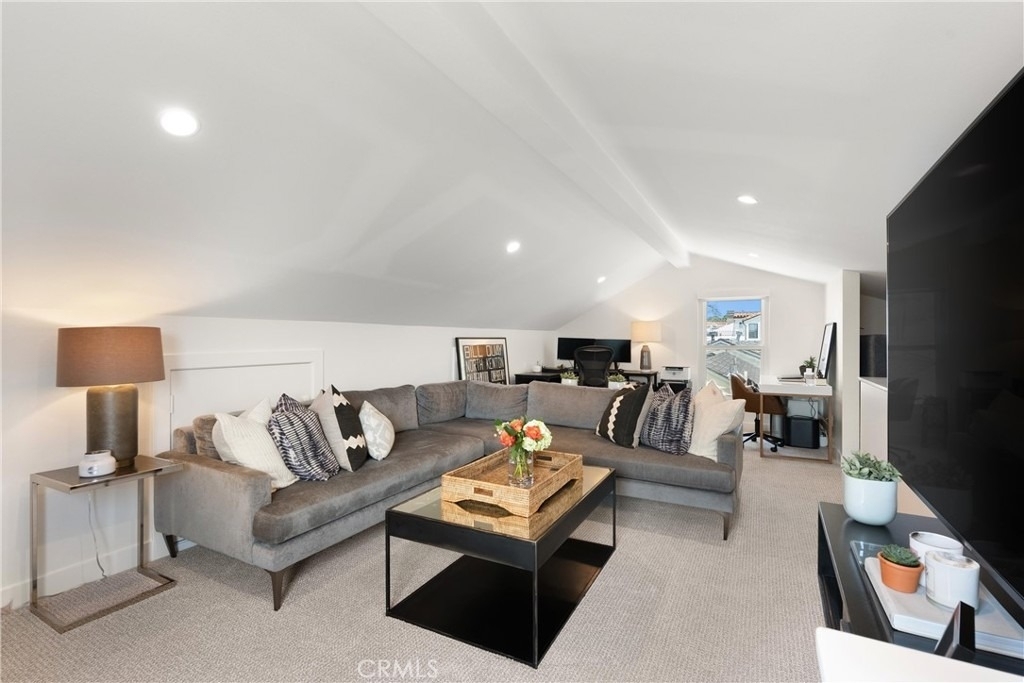 617 1/2 Acacia Avenue - Photo 17