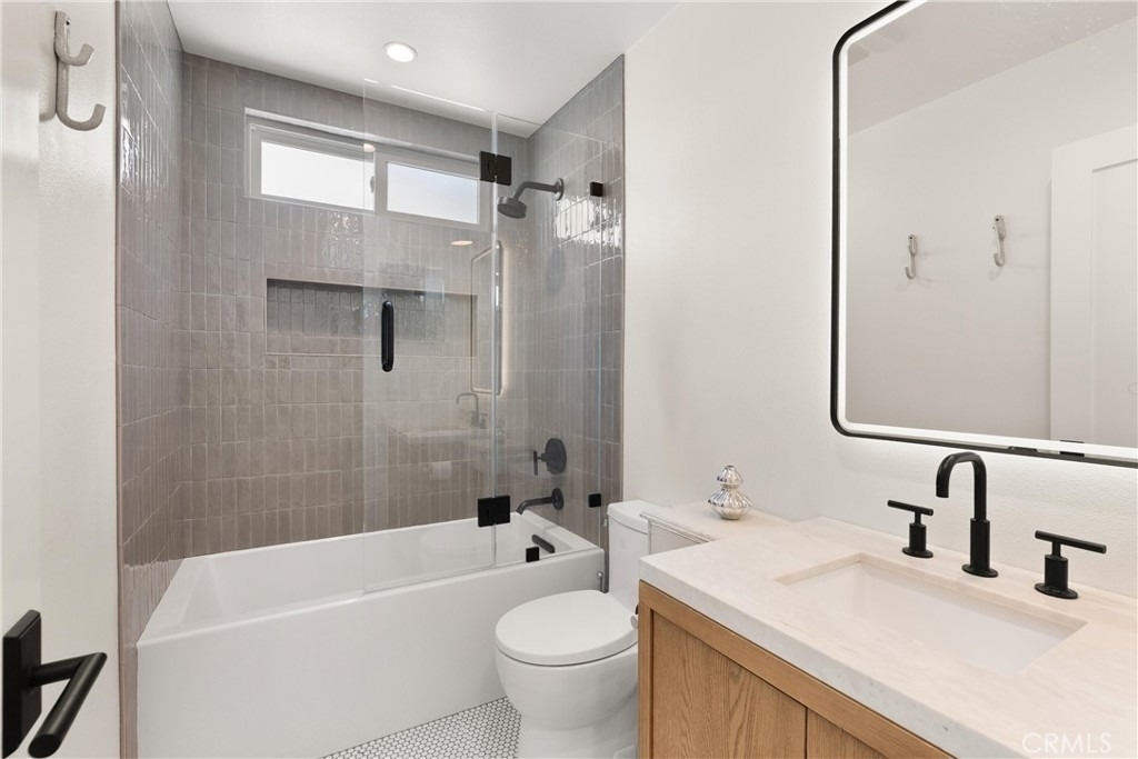 617 1/2 Acacia Avenue - Photo 10