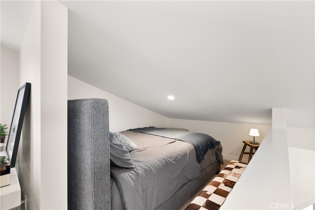 617 1/2 Acacia Avenue - Photo 21
