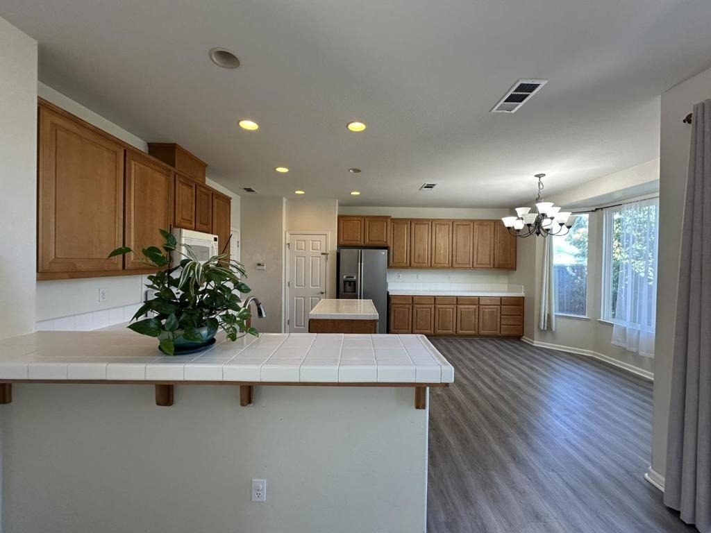 2065 Mckenzie Place - Photo 3