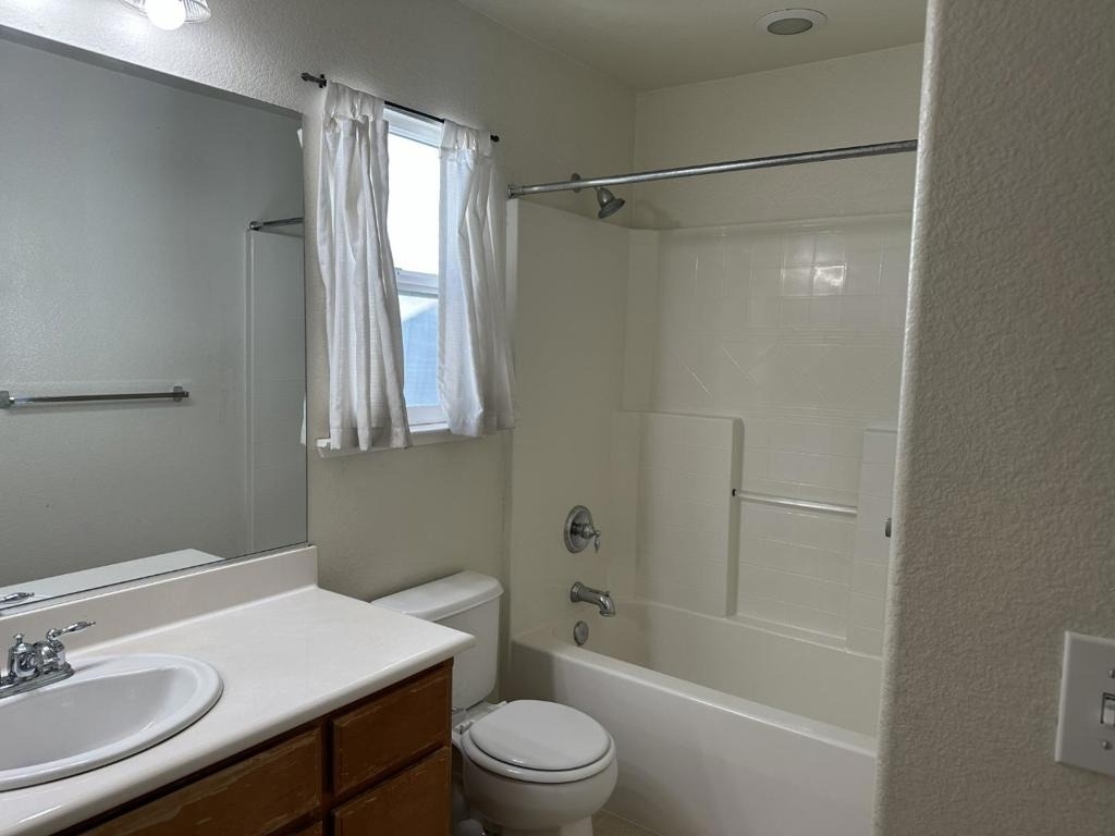 2065 Mckenzie Place - Photo 16