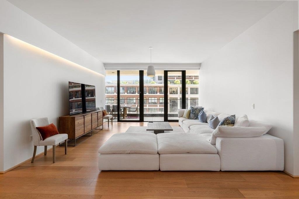 1 Steuart Lane - Photo 5