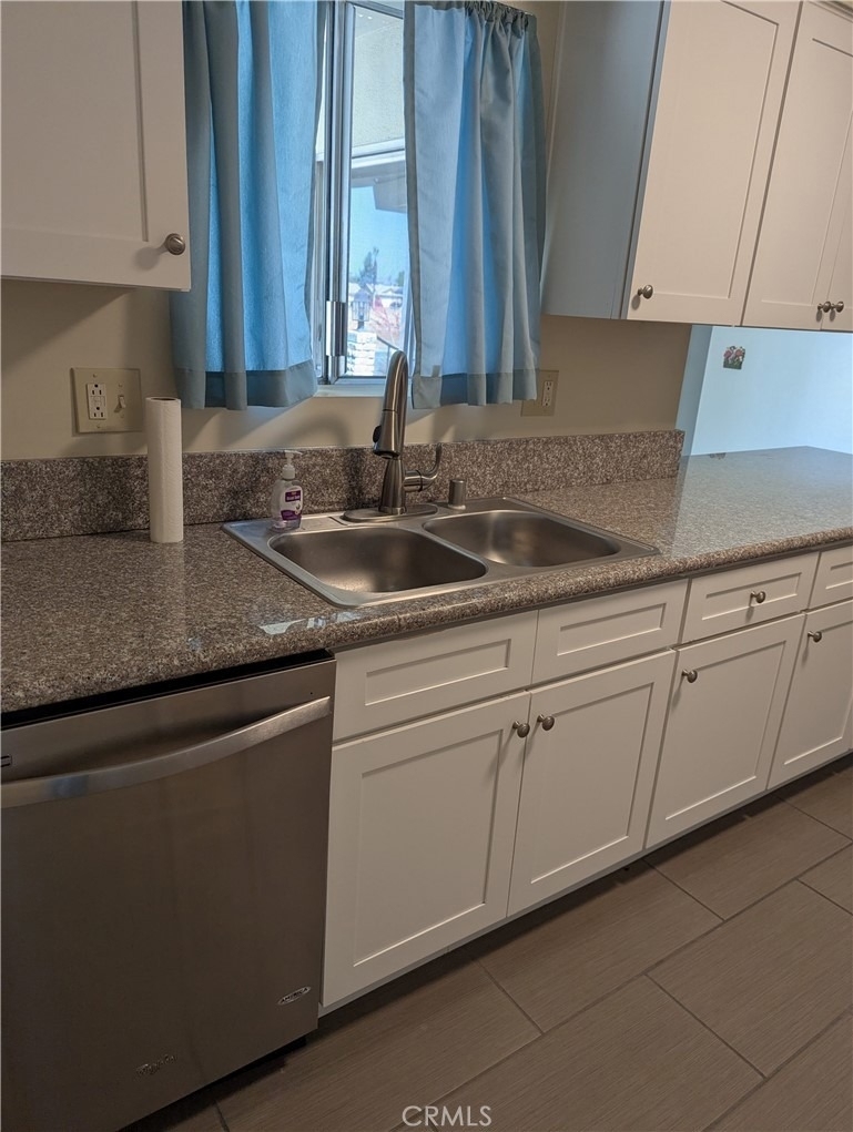 28101 Grosse Point - Photo 3