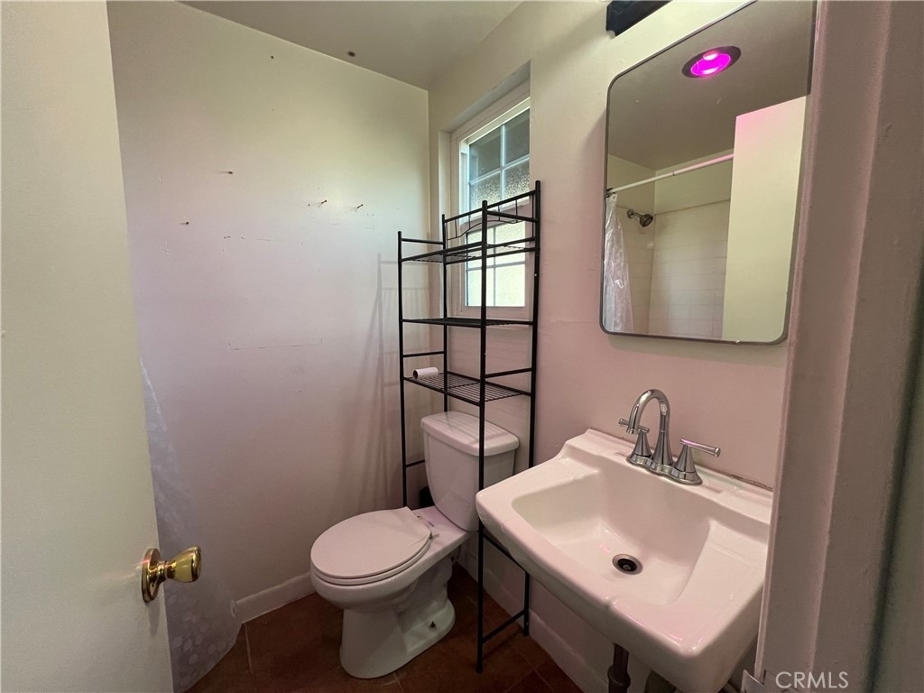 725 Tyrol Drive - Photo 9