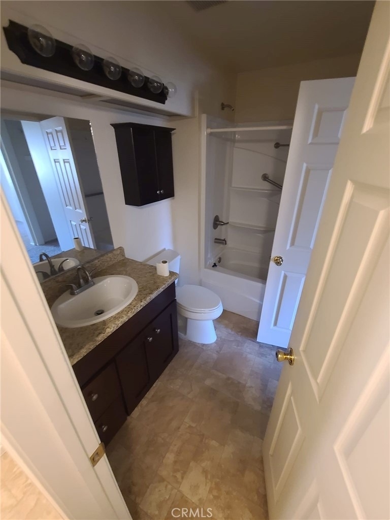 1365 Crafton Avenue - Photo 5