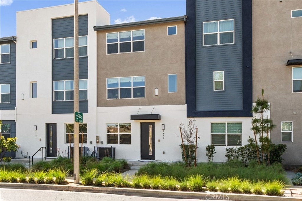 7819 Paxton Place - Photo 1