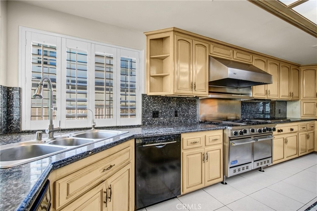 1410 S 10th Ave - Photo 23