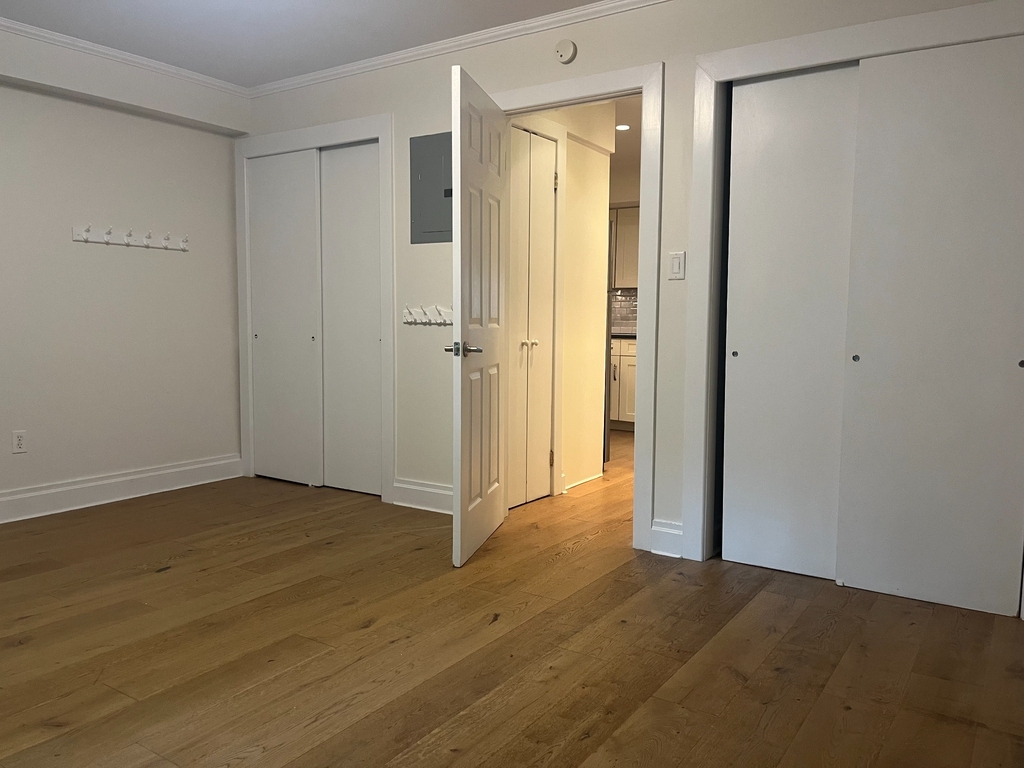 528 4th Street - Photo 4