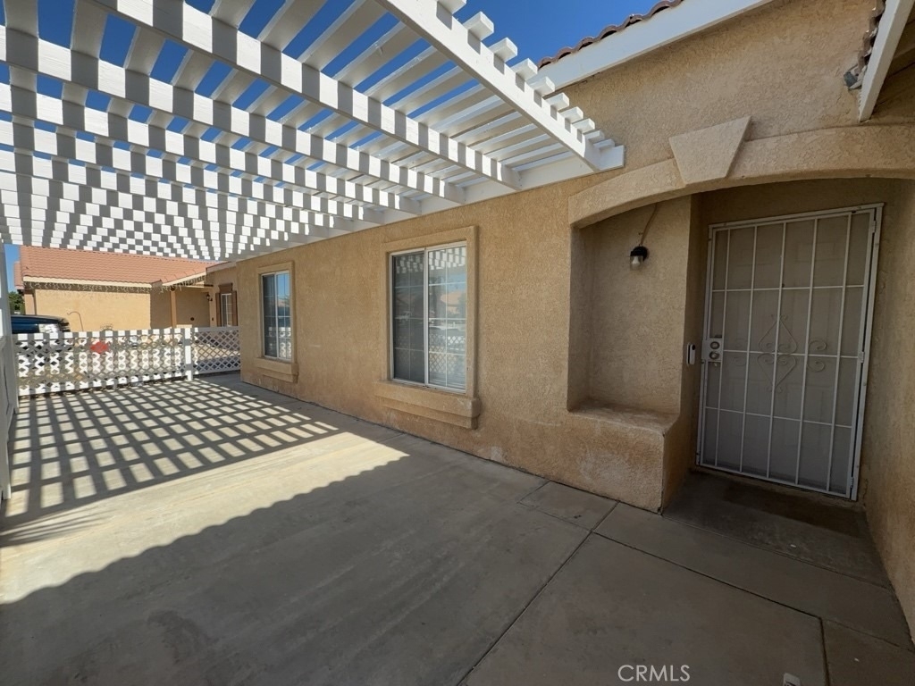 11028 Pemberton Way - Photo 2