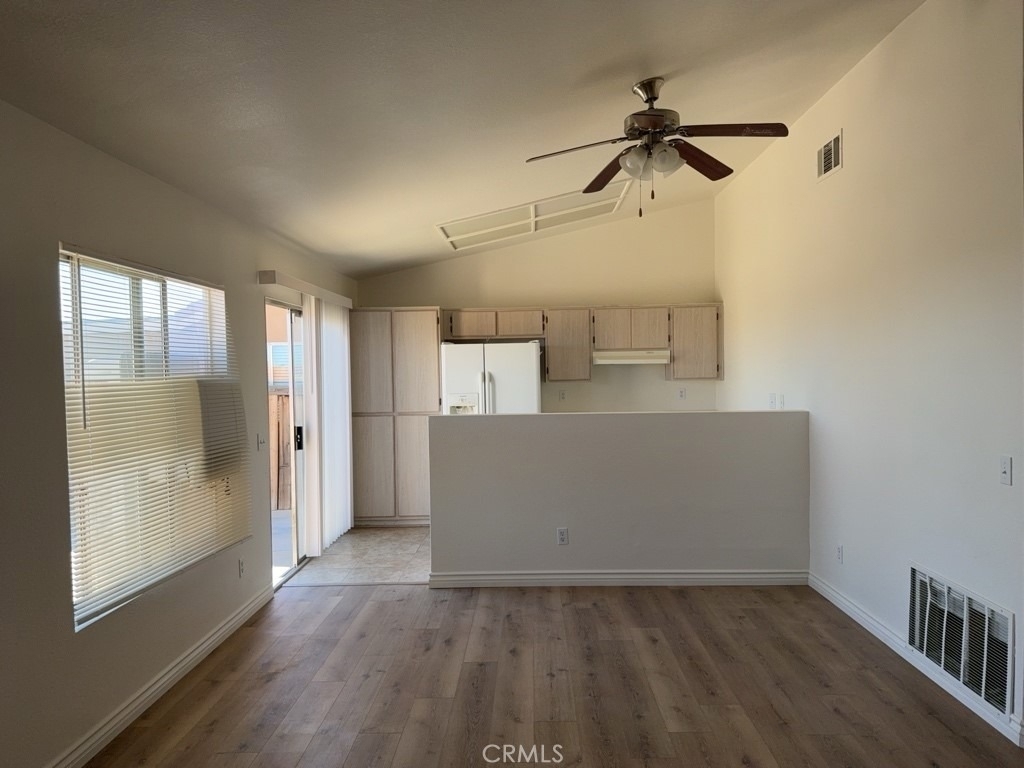 11028 Pemberton Way - Photo 9