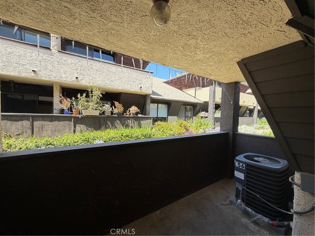 15050 Sherman Way - Photo 27