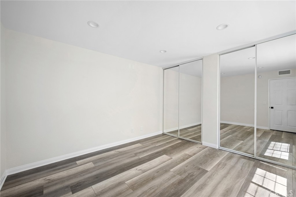 5565 Canoga Avenue - Photo 19