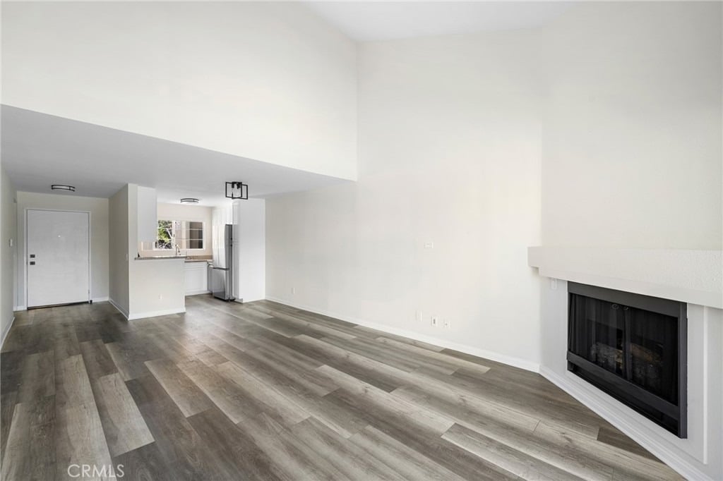 5565 Canoga Avenue - Photo 10