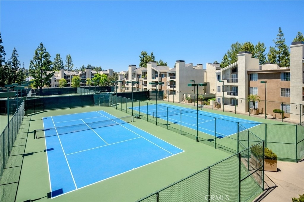 5565 Canoga Avenue - Photo 9