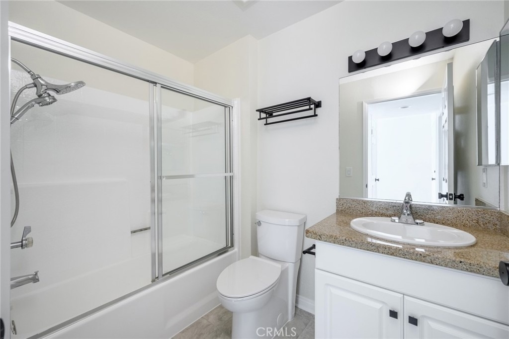 5565 Canoga Avenue - Photo 21