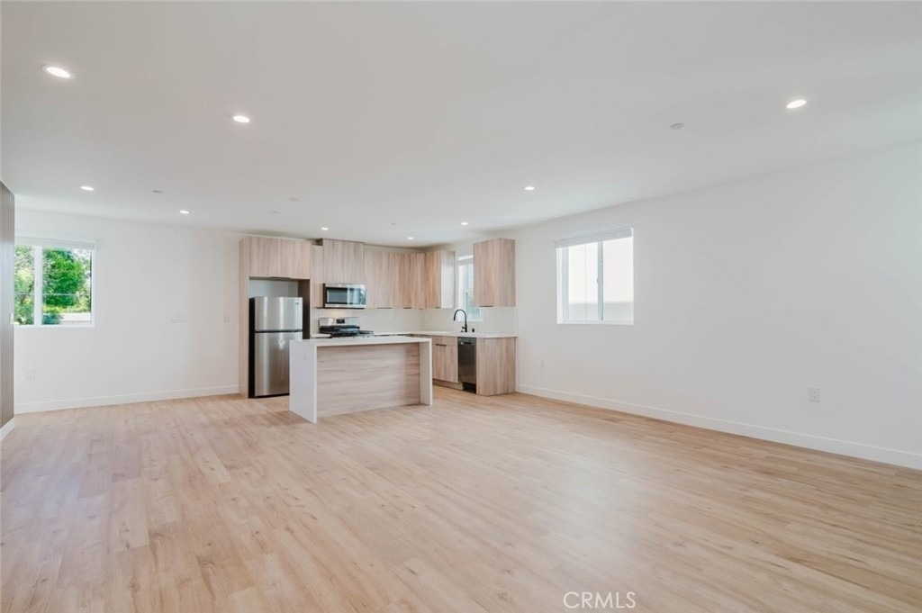 5654 1/2 Cartwright Avenue - Photo 5