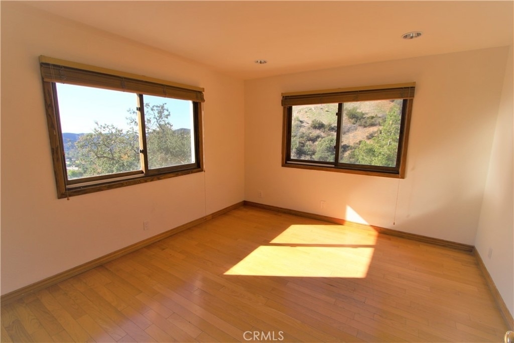 3694 Berwick Drive - Photo 4