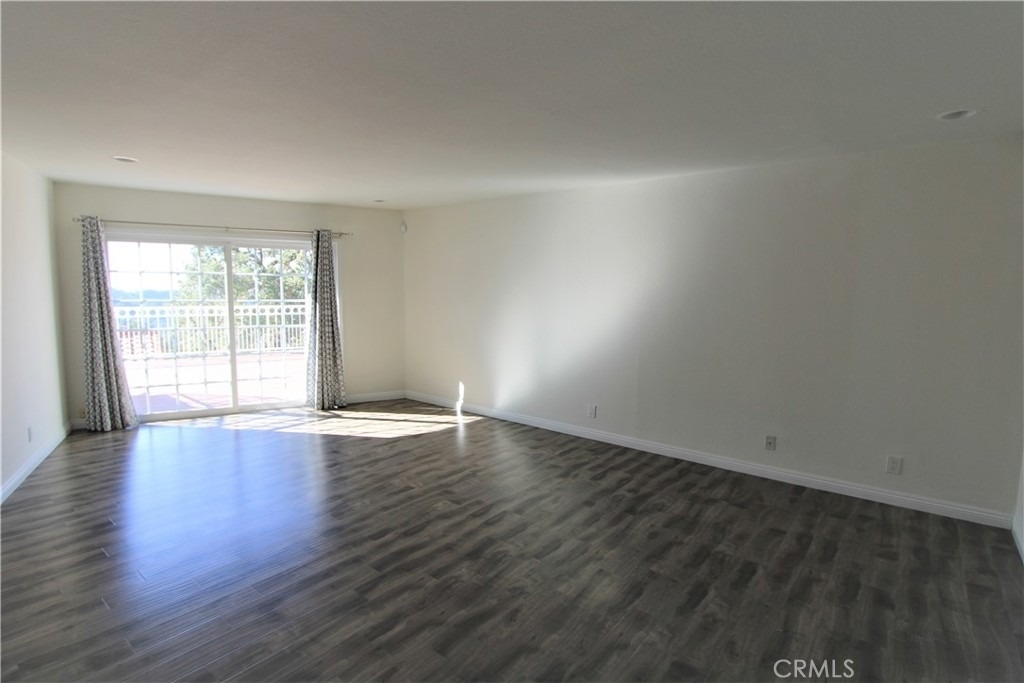 3694 Berwick Drive - Photo 6