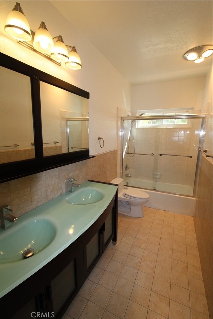 3694 Berwick Drive - Photo 8