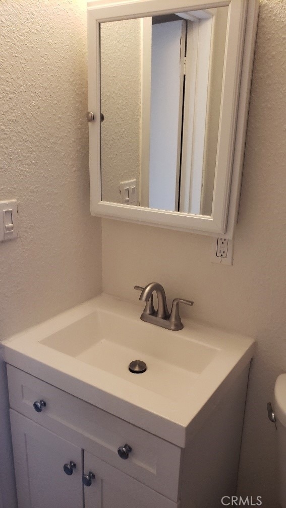 1040 E I - Photo 9