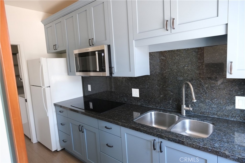 1955 Las Lomitas Drive - Photo 1