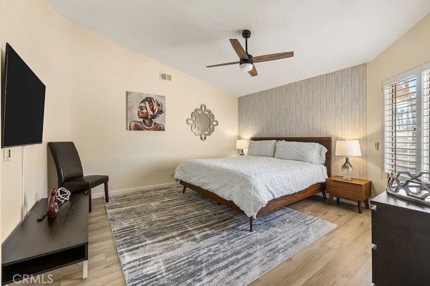 344 Vista Royale - Photo 24