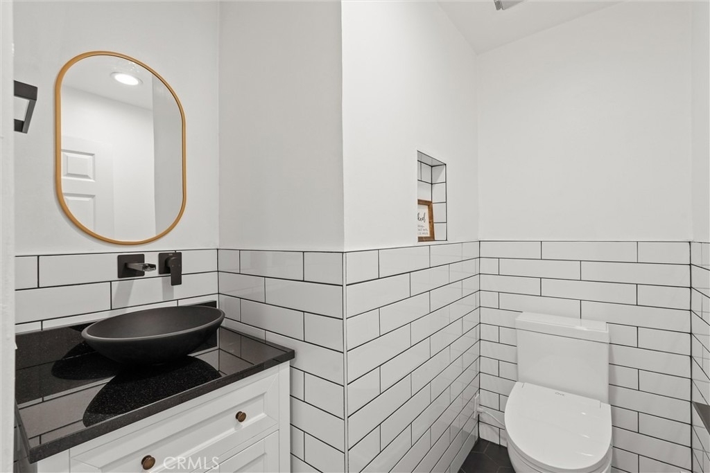 5974 Costello Avenue - Photo 7