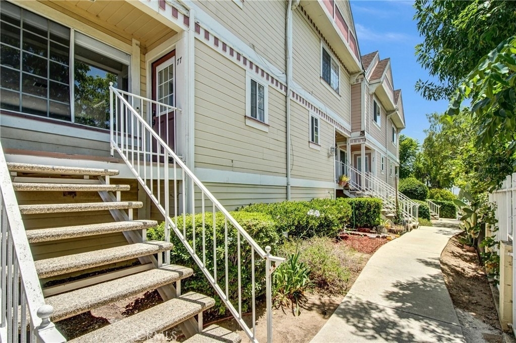 13750 Hubbard Street - Photo 0