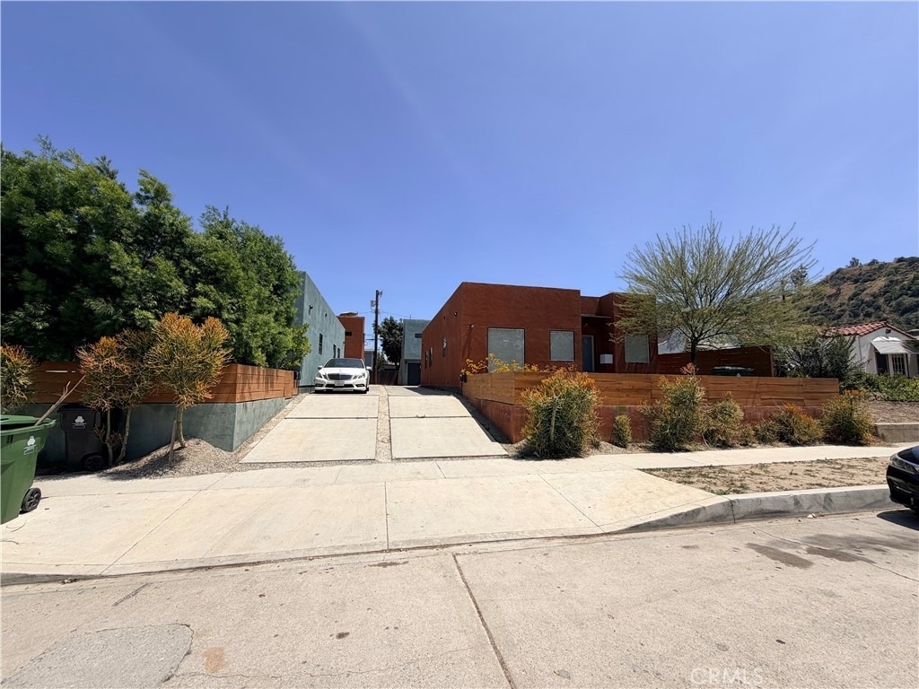 2320 Fernleaf Street - Photo 0