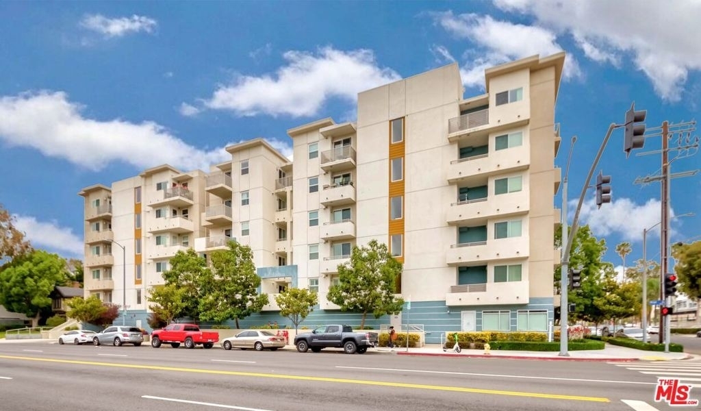 436 S Virgil Avenue - Photo 12