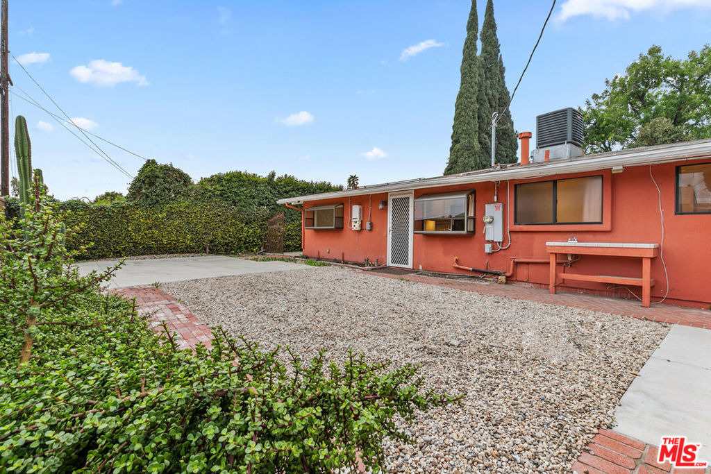 6742 Sunny Brae Avenue - Photo 47