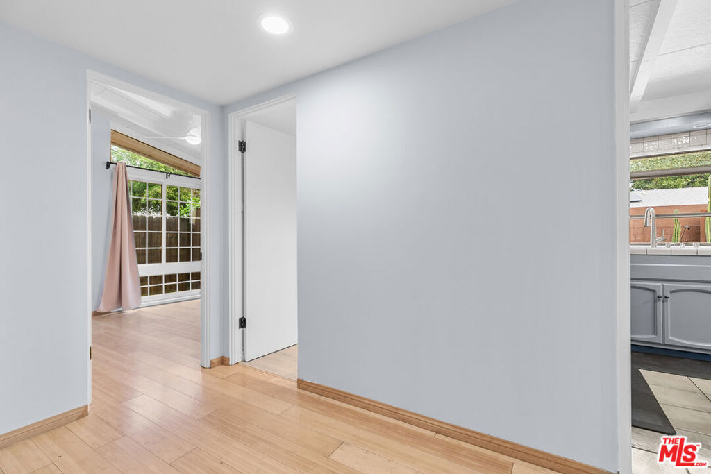 6742 Sunny Brae Avenue - Photo 24