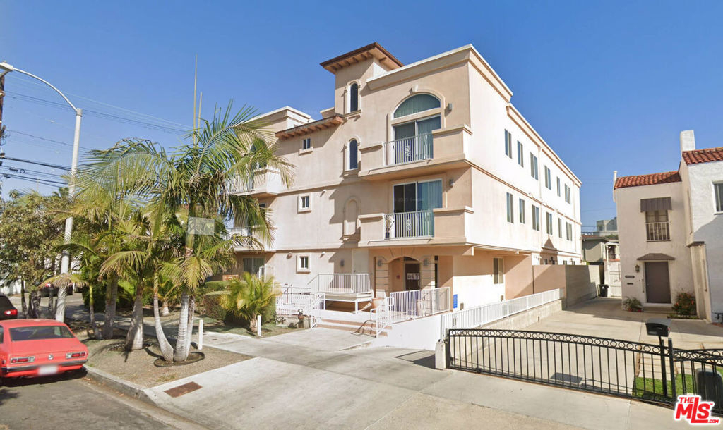1412 S Sherbourne Drive - Photo 9
