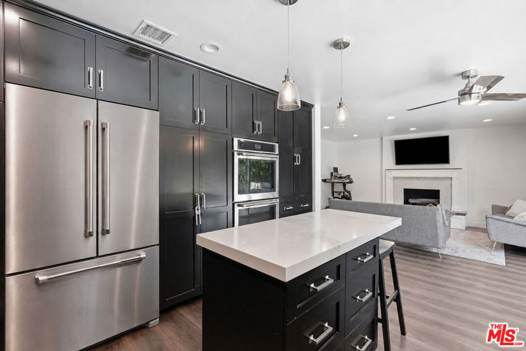 5516 Bluebell Avenue - Photo 12